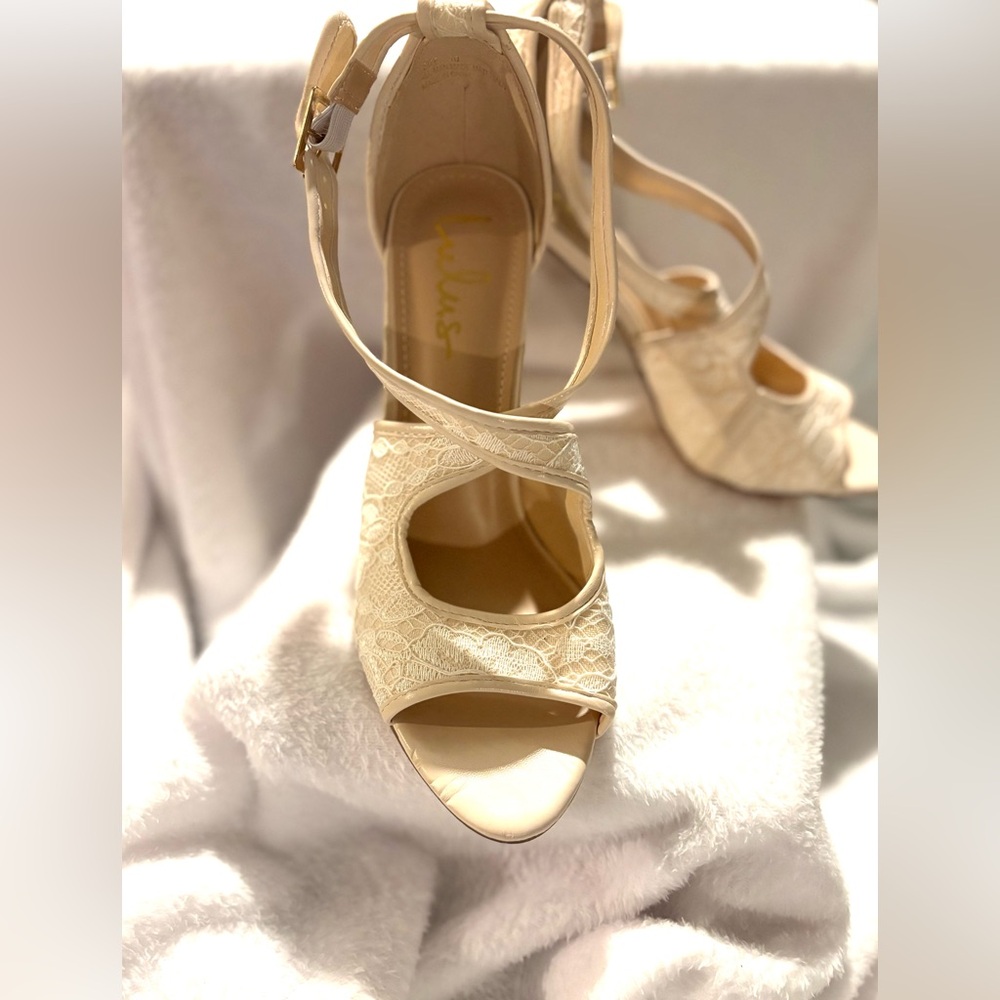 Elmer Lulus Cream Lace Women’s Stiletto Heels Size 10